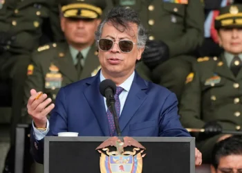 Petro denuncia envío de hasta 1 millón de kg de cocaína por “Junta del Narcotráfico” ante Trump
