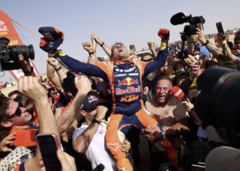 El argentino Luciano Benavides ganó el Rally Dakar por 2 segundos tras una dramática definición en motos