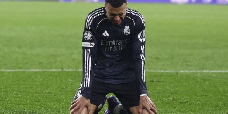 ¡Doloroso! Real Madrid vivió una pesadilla en Lisboa y cayó 2-4 ante un Benfica muy eficaz