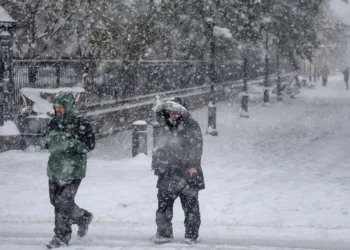 Una gran tormenta invernal amenaza a Estados Unidos y Canadá con fuertes nevadas y frío ártico