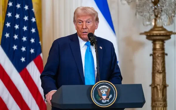 Trump dice haber cancelado la segunda ola de ataques contra Venezuela tras liberación de presos políticos