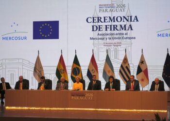 Con Milei y sin Lula da Silva, el Mercosur y la Unión Europea sellaron hoy un histórico acuerdo en Paraguay