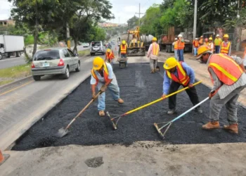 Gobierno anuncia Programa de Limpieza y Bacheo en carreteras principales y secundarias del país rumbo a Semana Santa