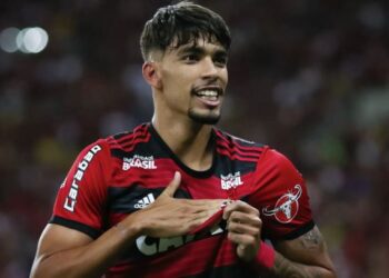 El gigante de Brasil que rompería el récord de la compra más cara del fútbol sudamericano: la impactante oferta