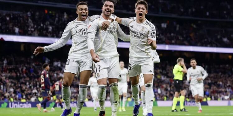 Real Madrid suma tres puntos en casa y baja la marea en el Bernabéu
