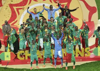 Se confirmaron las sanciones tras la escandalosa final de la Copa Africana: la insólita medida que tomó el público senegalés