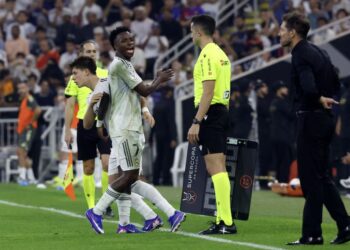 Vinicius y Simeone se palabrearon “Florentino te va a echar”