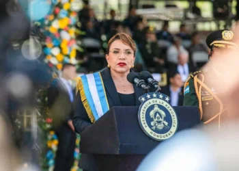 A horas de abandonar el poder, Xiomara Castro sigue exigiendo que se contabilicen las 435 actas del Distrito Central