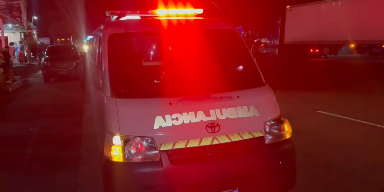 Una persona en supuesto estado de ebriedad se debate entre la vida y la muerte tras ser atropellada en Santa Cruz de Yojoa