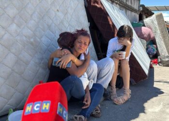 ¡El canal del pueblo hondureño! Familia que fue injustamente desalojada tendrá un techo digno gracias a HCH y sus televidentes