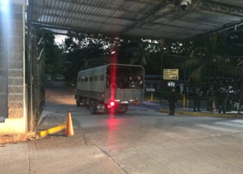 ¡Más blindaje! Comandos militares redoblan custodia de maletas electorales en el CLE