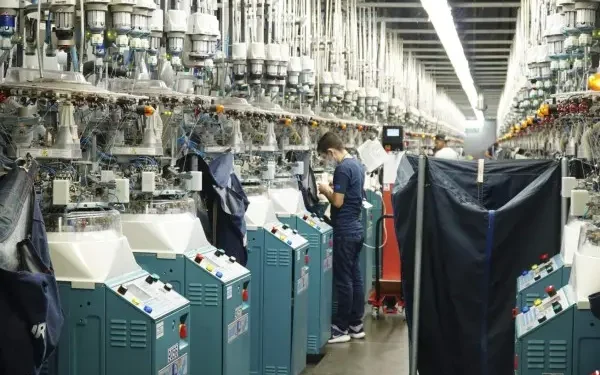 ¡Más desempleo! Sindicato denuncia “barrida” de 1,000 operarios en una maquila en Cortés