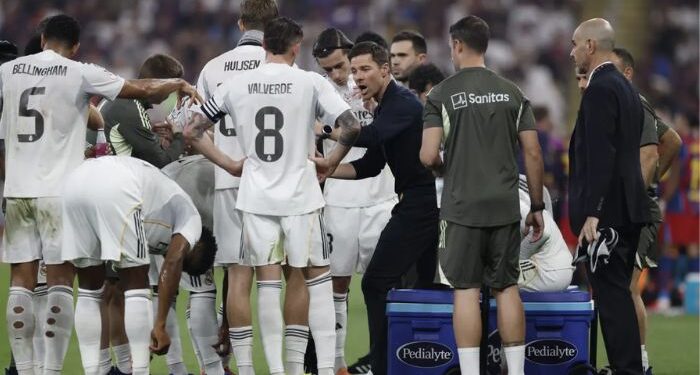 ¿Mala relación Al menos siete jugadores no se habrían despedido de Xabi Alonso tras su salida