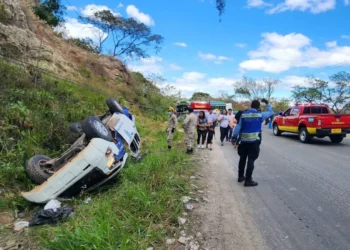 Conductor de bus de Lempira conducía en contravía y a exceso de velocidad, revelan primeras investigaciones