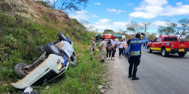 Conductor de bus de Lempira conducía en contravía y a exceso de velocidad, revelan primeras investigaciones
