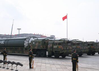 EEUU acusa a China de hacer una prueba nuclear encubierta y amenaza con retomar las suyas