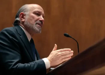 El secretario de Comercio de EE.UU. admite haber visitado la isla de Jeffrey Epstein
