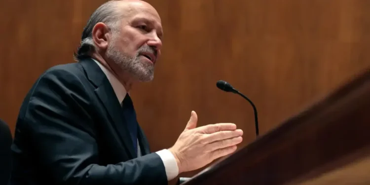 El secretario de Comercio de EE.UU. admite haber visitado la isla de Jeffrey Epstein