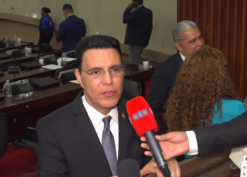 Dagoberto Aspra insiste en que se le otorguen las atribuciones de la Secretaría de Transparencia a la Procuraduría General de la República