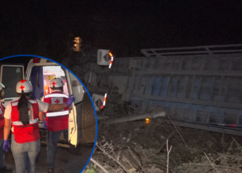 ¡Casi es tragedia! Falla mecánica por poco le arrebata la vida a conductor de una rastra | MóvilEmergenciaTGU