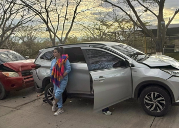 Cesia Mejía se ausenta de sus labores tras sufrir accidente vehicular junto a su familia