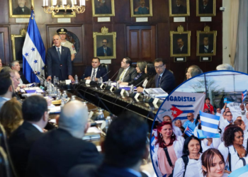 “Brigadas de médicos cubanos saldrán del país”, confirma el gobierno de Nasry Asfura tras Consejo de Ministros