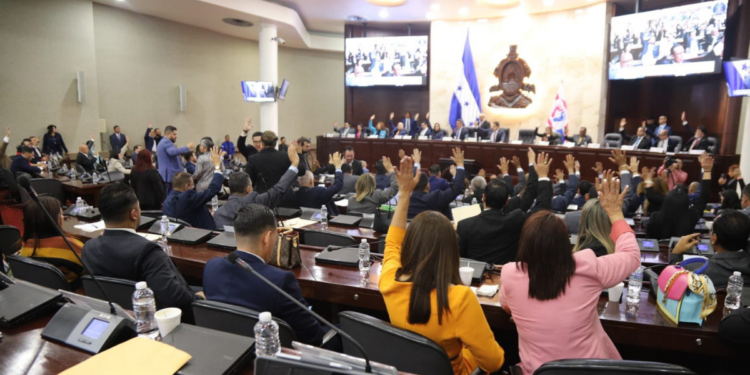 Congreso Nacional aprueba ocho amnistías, entre ellas, la migratoria, vehicular, municipal y agua y saneamiento