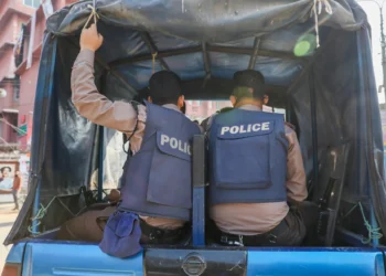 Al menos un muerto y 40 incidentes registrados tras las elecciones de Bangladés