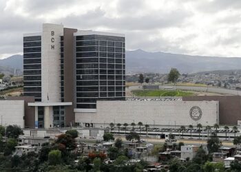 El Banco Central de Honduras explora el modelo de Paraguay para mejorar su calificación crediticia