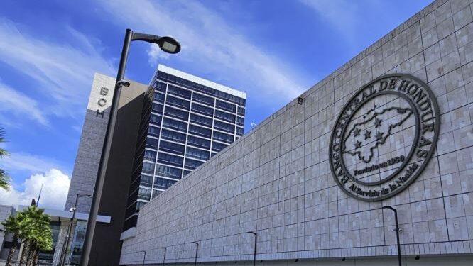 BCH inicia implementación de un plan gradual para impulsar la eficiencia del mercado de divisas