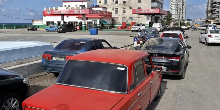 El Gobierno de Cuba adelanta que racionará la venta de combustible por el desabastecimiento