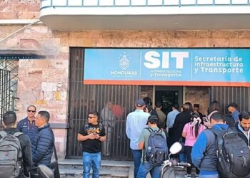 Cubanos y venezolanos habrían tenido plazas fantasma en la SIT, según nuevas autoridades