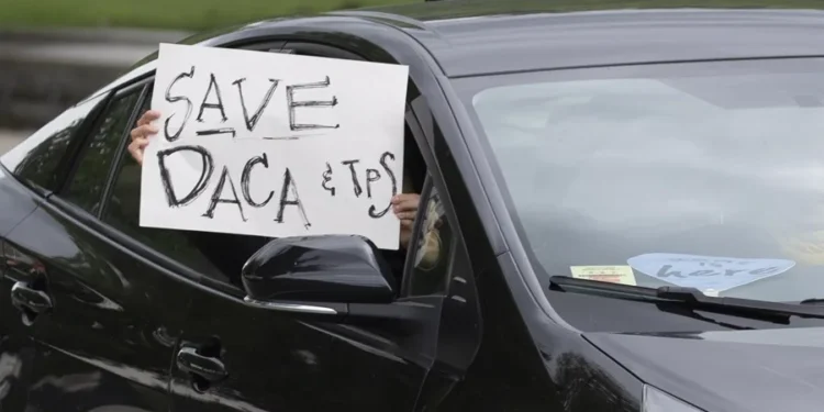 El Gobierno de Trump admite la deportación de 86 inmigrantes amparados por el programa DACA