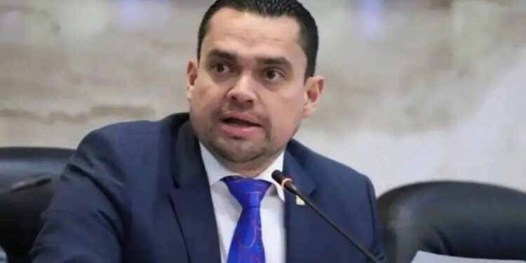 En unos 15 días estaríamos listos para aprobar el Presupuesto General 2026 Tomás Zambrano