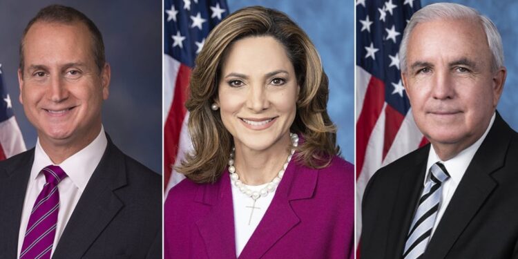 Congresistas de Florida exigen a EE.UU. revocar las licencias de empresas con negocios con Cuba