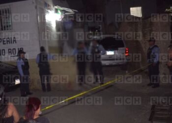 Hombre decide tomar fatal decisión en plena calle de la col. 28 de marzo Móvil de Emergencia TGU
