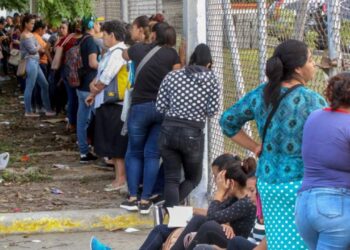 Honduras necesita generar 300 mil empleos al año para jóvenes que ingresan al mercado laboral