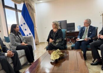 Honduras y Ucrania