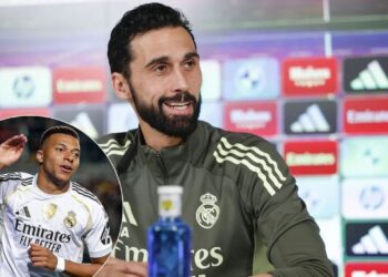 Mbappé si estará ante la Real Sociedad, confirma Arbeloa