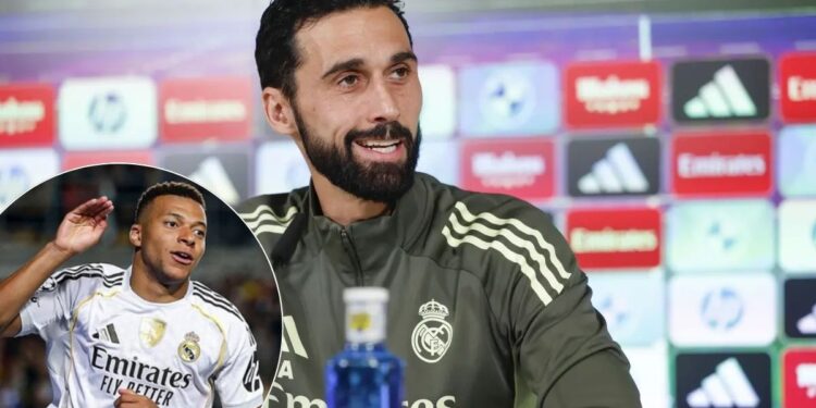 Mbappé si estará ante la Real Sociedad, confirma Arbeloa
