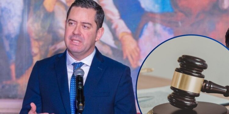 Ministro de Finanzas denunció “una red” entre el Poder Judicial, PGR y abogados coludidos para embargar Estado
