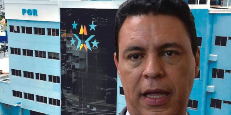Procurador denuncia dos juzgados de “alto riesgo”, donde abogados están embargando al Estado “fuera de control”