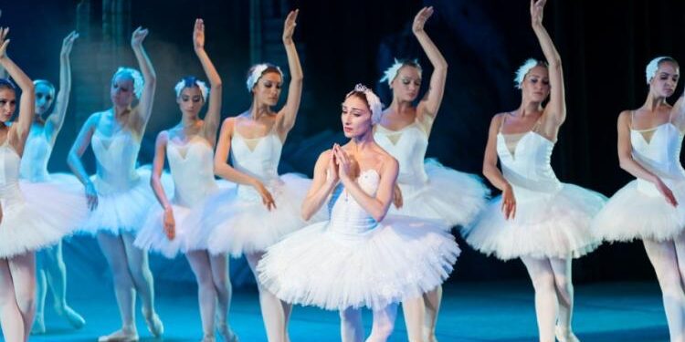 CARRERA DE DANZA EN LA UNAH