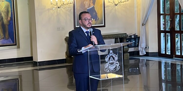 Fortalecer la cooperación bilateral, apoyo al hospital de niños quemados y creación de escuela de textiles en SPS, entre los acuerdos logrados por administración Asfura y EEUU