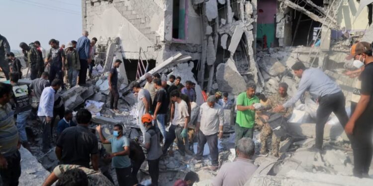 Medios estatales iraníes dicen que 108 niñas murieron en ataque estadounidense-israelí contra escuela