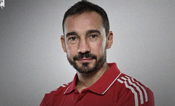 El español Pablo Amo es el virtual entrenador de la Selección de Honduras