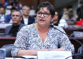 ¡Le salió guaya! Trasciende que dejan sin valor y efecto el autonombramiento que se “recetó” Carla Paredes antes de abandonar el cargo