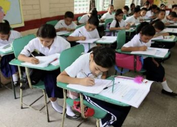 Gobierno confirma que no habrá cambio en el uniforme escolar para el inicio del año lectivo
