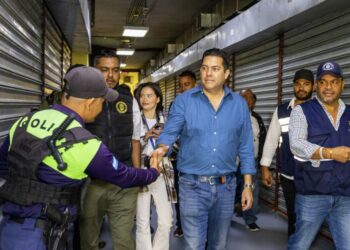 Juan Diego Zelaya supervisa habilitación del túnel Miraflores y destaca la seguridad y limpieza
