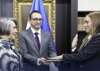 Hija del expresidente “Pepe” Lobo fue juramentada como embajadora de Honduras en Guatemala